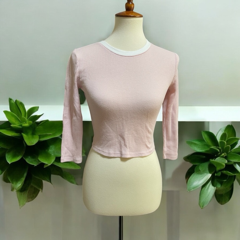 Women's‎ Pink Ribbed Top / Waffle Style Fabric